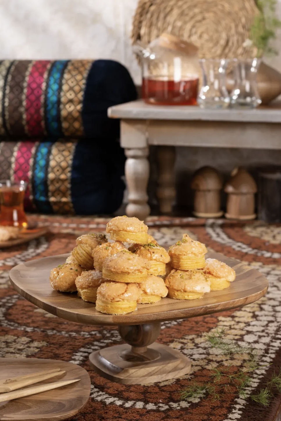 شیرینی خوری پایه دار فنیس